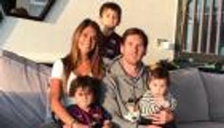 موسم واحد يكفي.. ضغوط عائلية تهدد مستقبل ميسي مع سان جيرمان