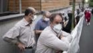 تسجيل أول 3 وفيات بأوميكرون في إيران