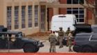 صلاة تحت الحصار.. التفاصيل الكاملة لاحتجاز رهائن "كنيس تكساس"