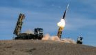 انفجارات غرب إيران.. "برق" خطف قلب الحرس الثوري أم هجوم خارجي؟