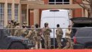 لندن على علم بمقتل بريطاني في تكساس.. هل هو منفذ عملية الكنيس؟