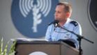 متحدث جيش إسرائيل يلحق بـ5 وزراء في قطار كورونا