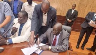 جانب من توقيع اتفاق السلام بالخرطوم