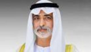 نهيان بن مبارك يشهد حفل تخريج طلبة الجامعة الكندية في إكسبو 2020 دبي
