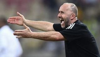 جمال بلماضي مدرب المنتخب الجزائري لكرة القدم