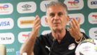 كأس أمم أفريقيا.. كيروش يلمّح لتعديلات في تشكيل مصر ضد السودان