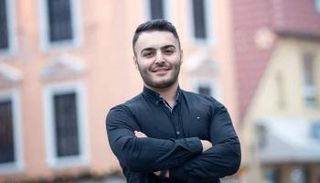 دلير سليم الحاصل على اللقب العالمي بمسابقة "أذكى شخص"