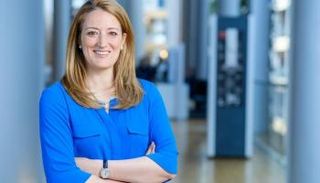 روبرتا ميتسولا