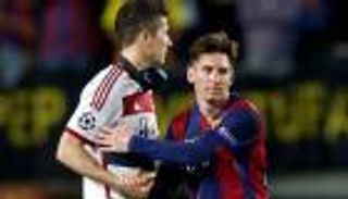 ميسي وليفاندوفسكي.. استثناء نادر أم سيناريو مكرر؟