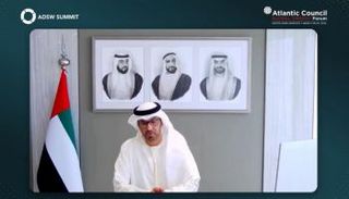 الدكتور سلطان بن أحمد الجابر خلال فعاليات الجلسة