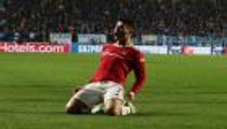 هداف الدوري الإنجليزي.. الضحية 27 تغري رونالدو بالزحف نحو القمة