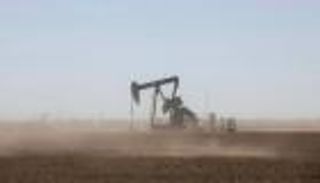 أسعار النفط اليوم.. انفجار خط تركي يقود الخام لأعلى مستوى في 7 سنوات