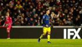 الدوري الإنجليزي.. رانجنيك يثير غضب كريستيانو رونالدو (صور)