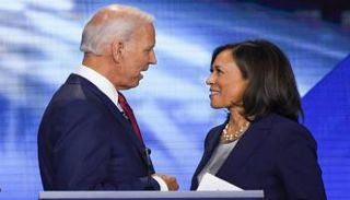 الرئيس الأمريكي جو بايدن وهاريس- أرشيفية