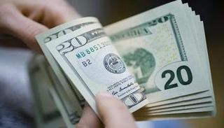 تباين سعر الدولار في ليبيا