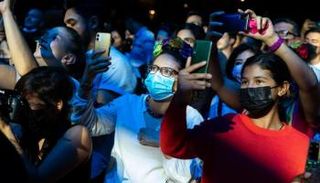 فعاليات المهرجان تُستهل بمجموعة أغانٍ بلغات عدة- أرشيفية