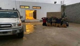 الإرهابيون في قبضة جانب الجيش الليبي