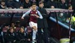 مهاجم جديد.. جيرارد يواصل جلب أساطير ليفربول إلى أستون فيلا