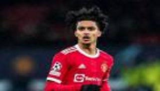 بعدما دخل تاريخ مانشستر يونايتد.. زيدان إقبال ينصر العراق على إنجلترا