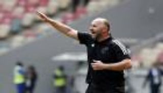 بعد وداع أمم أفريقيا.. مهاجم الجزائر يفجر غضب بلماضي