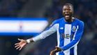 هدف ميلان.. هل زوّر لاعب بورتو عمره الحقيقي؟