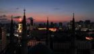 "قرض كهرباء" وسعر جديد للدولار.. وعود لبنان في موازنة 2022