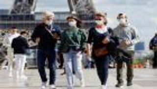 فرنسا تبدأ التحرر من قيود كورونا في هذا الموعد