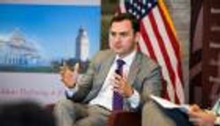 نائب أمريكي: إلغاء تصنيف الحوثيين جماعة إرهابية "كان خطأ منذ البداية"