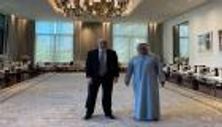 قرقاش يلتقي مبعوث أمريكا لليمن.. دعوات لتصنيف الحوثي "إرهابية"