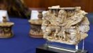 بينها "أبوالهول المجنّح".. العراق يسترد 5 قطع أثرية من أمريكا (صور)