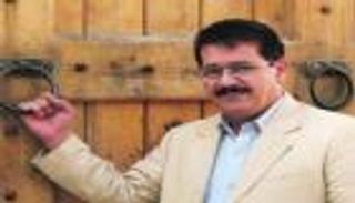 بسام الملا.. عاشق البيئة الدمشقية (بروفايل)