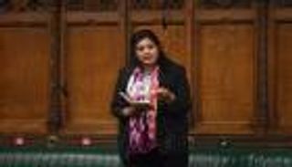 "لأني مسلمة".. نائبة بريطانية تفاقم متاعب جونسون