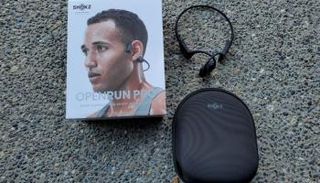 سماعة شوكز تعتمد على تقنية التوصيل العظمي