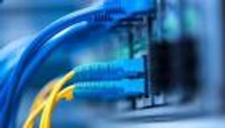 خسائر مالية "ضخمة" تطرق أبواب اليمن بفعل أزمة الإنترنت