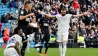 ليلة كريم بنزيما السوداء.. سرقة وإهدار وإصابة مقلقة