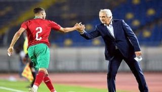  وحيد خاليلوزيتش وأشرف حكيمي في منتخب المغرب