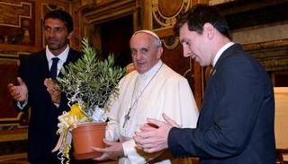 ليونيل ميسي والبابا فرانسيس