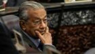 استقرار حالة مهاتير محمد الصحية بعد دخوله المستشفى مجددا