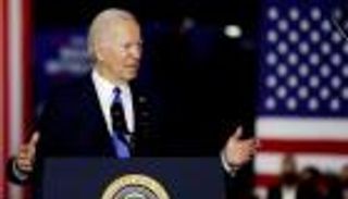 "البورصة لا تعكس الاقتصاد".. بايدن يعلق على انهيار وول ستريت