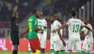 حكم مباراة الكاميرون وجزر القمر