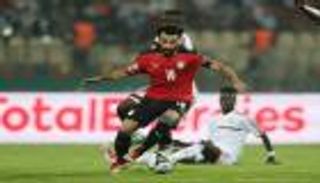 فوضى كأس أمم أفريقيا.. محمد صلاح يتحول إلى مترجم (فيديو)