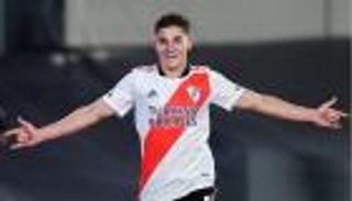 أجويرو الجديد.. مانشستر سيتي يخطف أفضل مهاجم لاتيني