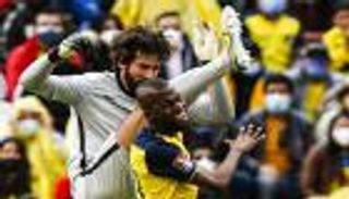 "تاريخ جديد".. ماذا قال أليسون بعد واقعتين نادرتين في تصفيات كأس العالم؟