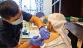 الإمارات تقدم 31.8 ألف جرعة جديدة من لقاح كورونا