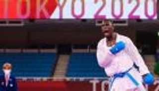 حفل Joy Awards في موسم الرياض.. طارق حامدي يتفوق على محمد صلاح