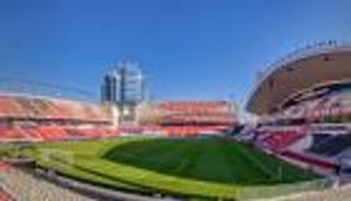 خياطة العشب.. تقنية جديدة تنتظر فرق كأس العالم للأندية بالإمارات (فيديو)