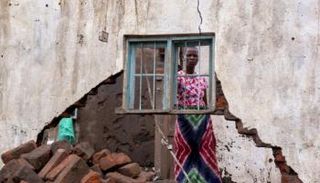 جانب من الدمار الذي خلّفته العاصفة 