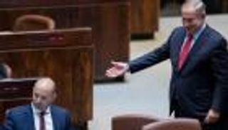 بالطائرة المسيرة.. نتنياهو "هدد" بينيت لإثنائه عن تشكيل الحكومة