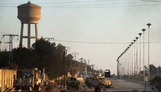 عمليات التمشيط مستمرة في محيط السجن