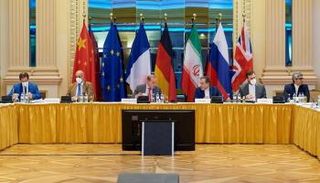 جانب من محادثات فيينا بشأن نووي إيران